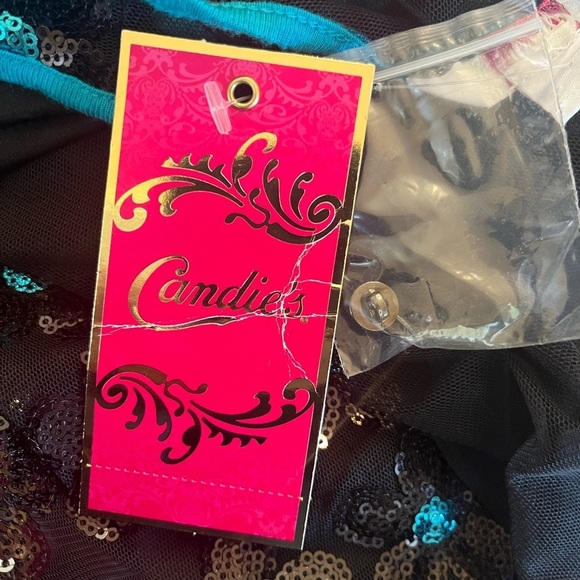 NWT candies mod for mad black tie blouse Sz small sequin 2 layer - Picture 8 of 8